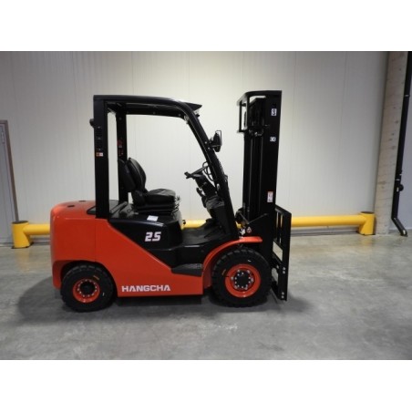 NEUWERTH Logistics SA - Hangcha - CPCD25-XW56F - Chariot-élévateur Diesel