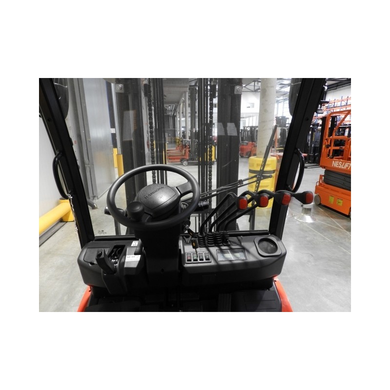 NEUWERTH Logistics SA - Hangcha - CPCD25-XW56F - Chariot-élévateur Diesel