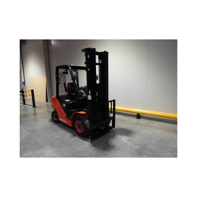 NEUWERTH Logistics SA - Hangcha - CPCD25-XW56F - Chariot-élévateur Diesel