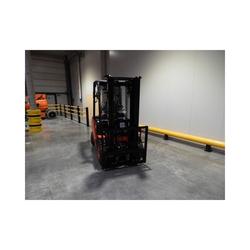 NEUWERTH Logistics SA - Hangcha - CPCD25-XW56F - Chariot-élévateur Diesel