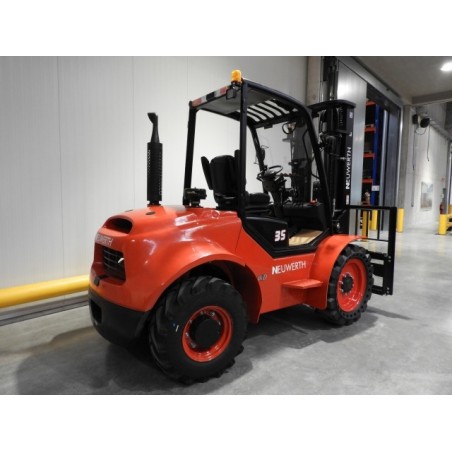 NEUWERTH Logistics SA - Hangcha - CPCD35-XW98C-RT4 - Chariot-élévateur Diesel