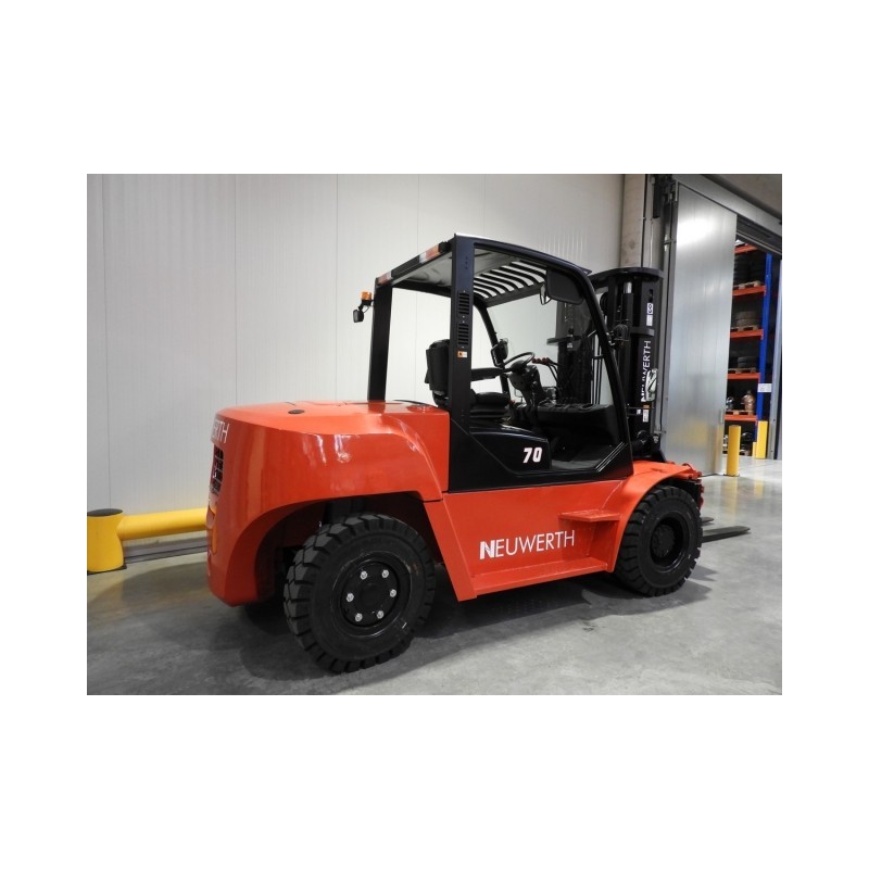 NEUWERTH Logistics SA - Hangcha - CPCD70-XW65G - Chariot-élévateur Diesel