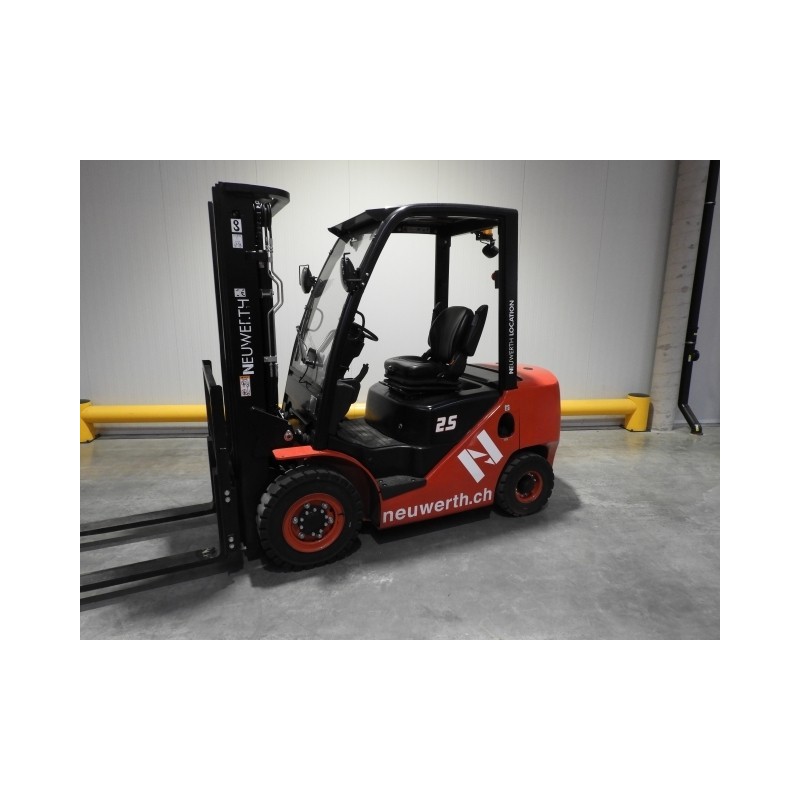NEUWERTH Logistics SA - Hangcha - CPCD25-XW55F - Chariot-élévateur Diesel