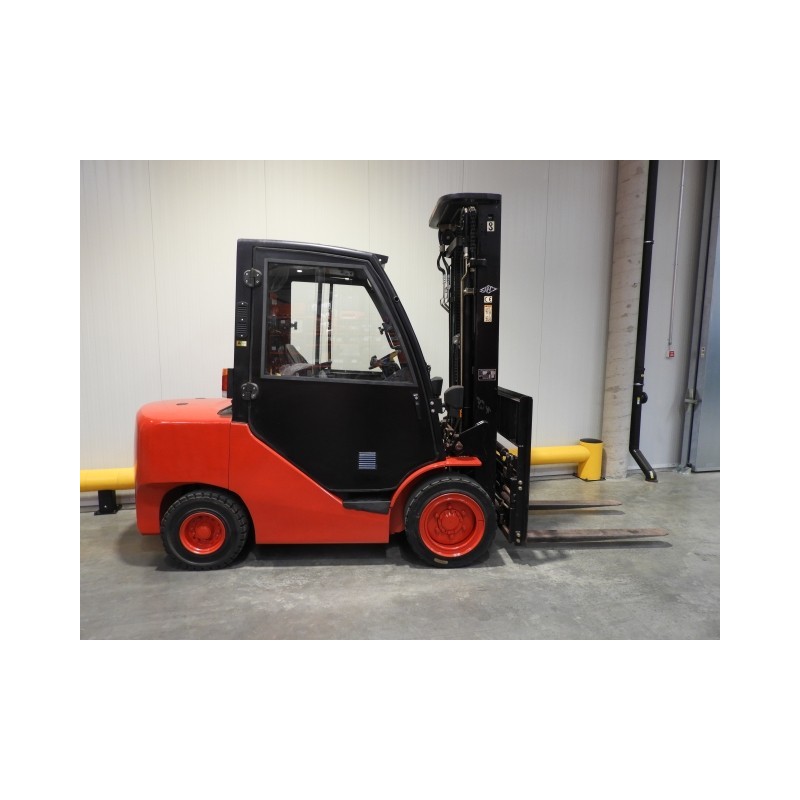 NEUWERTH Logistics SA - Hangcha - CPCD35-XW33F - Chariot-élévateur Diesel