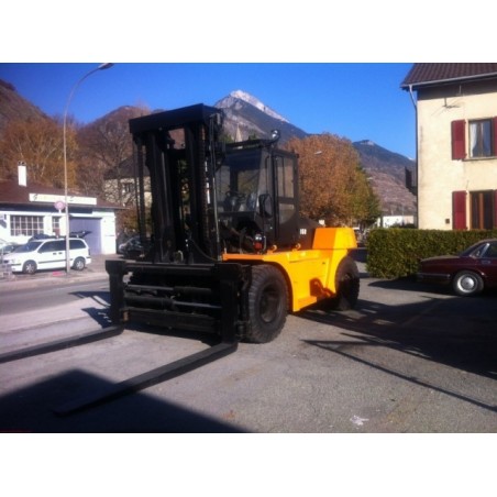 NEUWERTH Logistics SA - Hangcha - CPCD160-XW25 - Chariot-élévateur Diesel