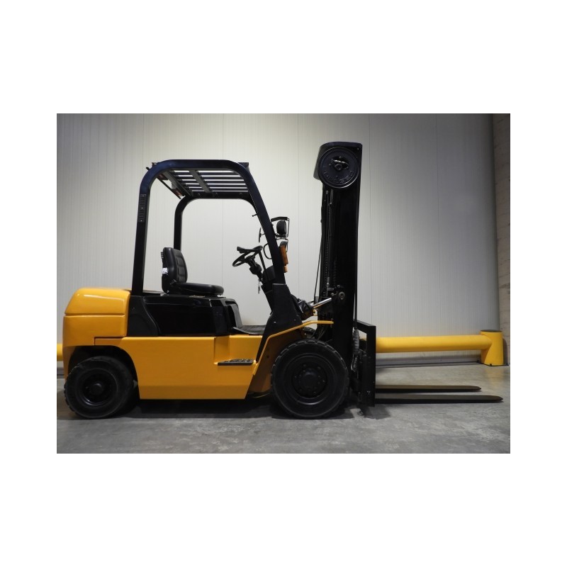 NEUWERTH Logistics SA - Hangcha - CPCD25N-RW33B - Chariot-élévateur Diesel