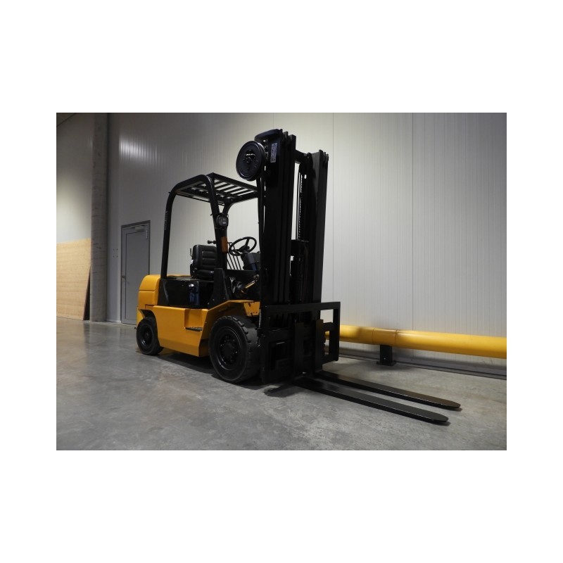 NEUWERTH Logistics SA - Hangcha - CPCD25N-RW33B - Chariot-élévateur Diesel