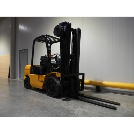 NEUWERTH Logistics SA - Hangcha - CPCD25N-RW33B - Chariot-élévateur Diesel