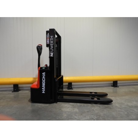 NEUWERTH Logistics SA - Hangcha - CDD10-AMC1-SZ - Gerbeur électrique