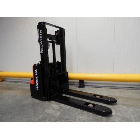 NEUWERTH Logistics SA - Hangcha - CDD10-AMC1-SZ - Gerbeur électrique