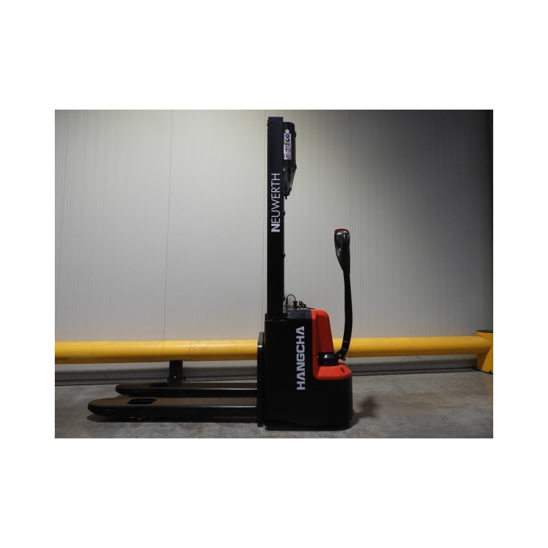 NEUWERTH Logistics SA - Hangcha - CDD12-AMC1-L - Gerbeur électrique