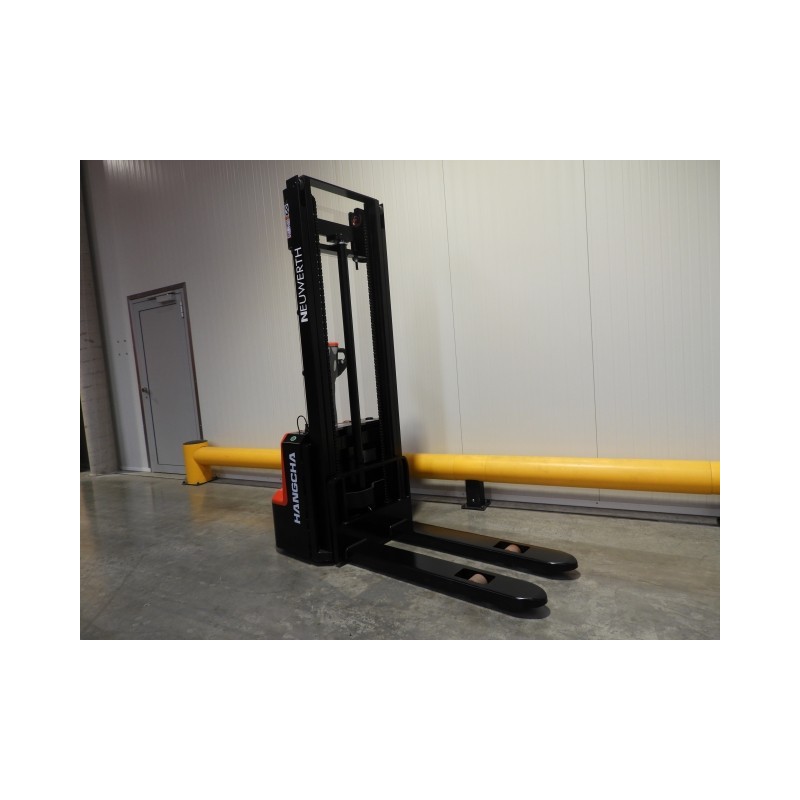NEUWERTH Logistics SA - Hangcha - CDD12-AMC1-SZ - Gerbeur électrique