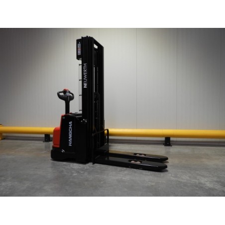 NEUWERTH Logistics SA - Hangcha - CDD12-AEC1 - Gerbeur électrique