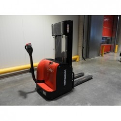 NEUWERTH Logistics SA - Hangcha - CDD12-AZ3 - Gerbeur électrique 2