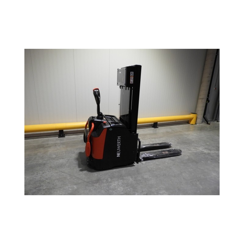 NEUWERTH Logistics SA - Hangcha - CDD12-AZ3S-L - Gerbeur électrique