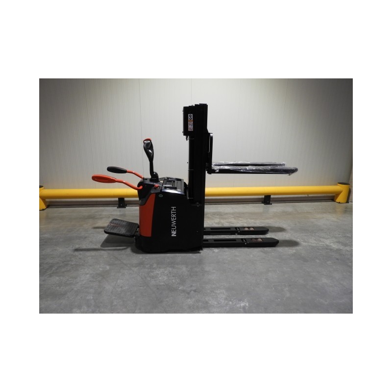 NEUWERTH Logistics SA - Hangcha - CDD12-AZ3S-L - Gerbeur électrique