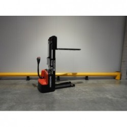 NEUWERTH Logistics SA - Hangcha - CDD10-AMC1-SZ - Gerbeur électrique