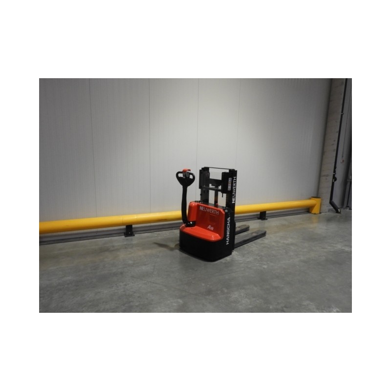 NEUWERTH Logistics SA - Hangcha - CDD10-AMC1-SZ - Gerbeur électrique