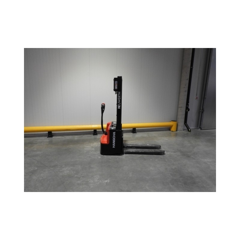 NEUWERTH Logistics SA - Hangcha - CDD10-AMC1-L - Gerbeur électrique