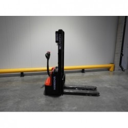 NEUWERTH Logistics SA - Hangcha - CDD10-AMC1-SZ - Gerbeur électrique 2