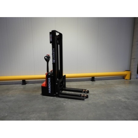 NEUWERTH Logistics SA - Hangcha - CDD10-AMC1-SZ - Gerbeur électrique