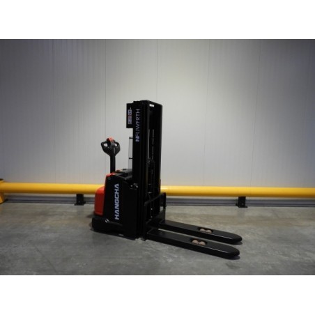 NEUWERTH Logistics SA - Hangcha - CDD14-AEC1 - Gerbeur électrique