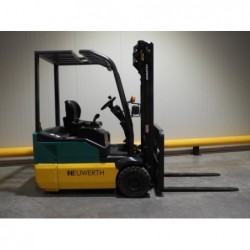 NEUWERTH Logistics SA - Komatsu - FB15M-2R - Chariot-élévateur électrique