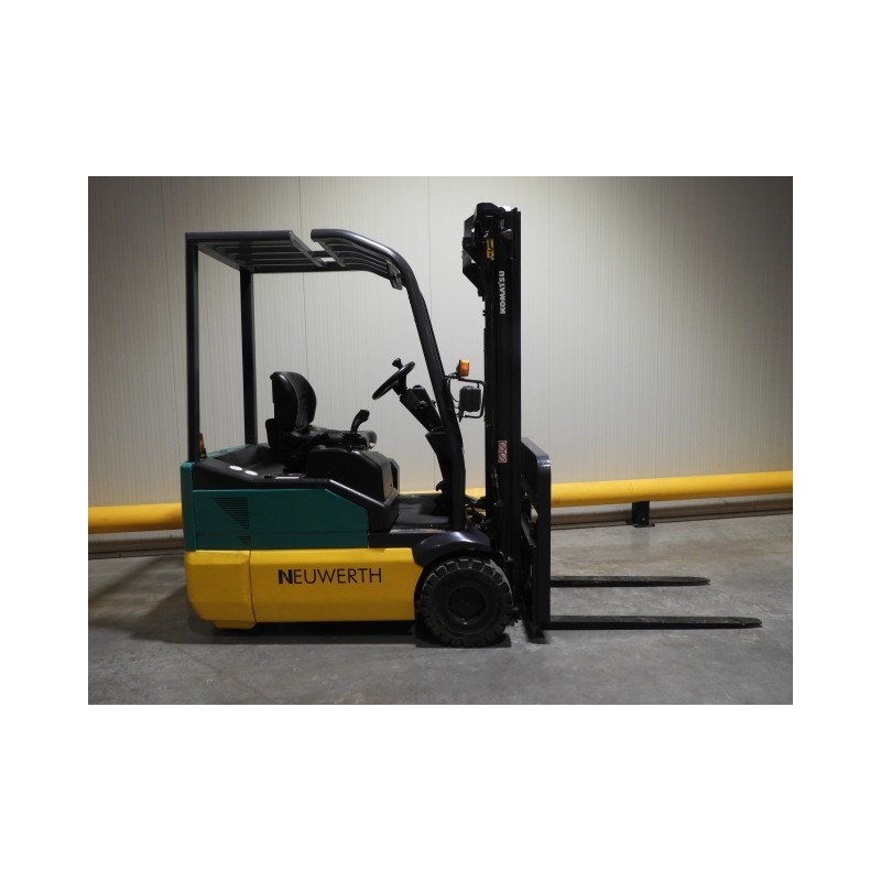 NEUWERTH Logistics SA - Komatsu - FB15M-2R - Chariot-élévateur électrique