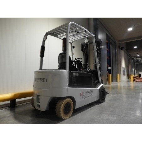 NEUWERTH Logistics SA - Atlet - EH 30 - Chariot-élévateur électrique