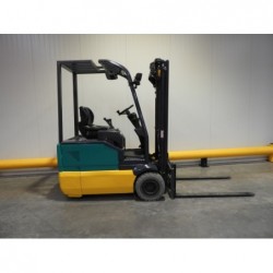 NEUWERTH Logistics SA - Komatsu - FB15MG-2R - Chariot-élévateur électrique