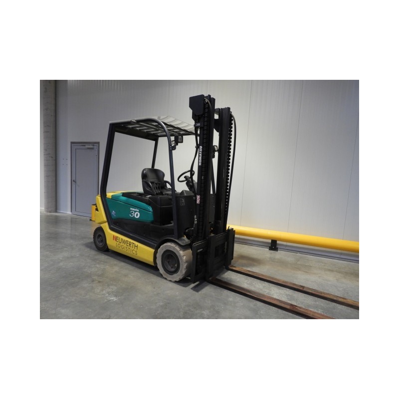 NEUWERTH Logistics SA - Komatsu - FB30H-3R - Chariot-élévateur électrique
