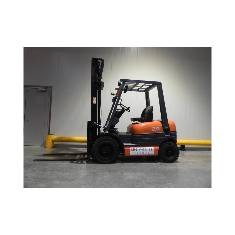 NEUWERTH Logistics SA - Toyota - 02-6FD20 - Chariot-élévateur Diesel