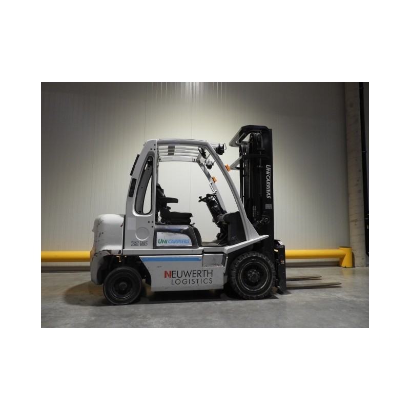 NEUWERTH Logistics SA - Atlet - DL 25 - Chariot-élévateur Diesel