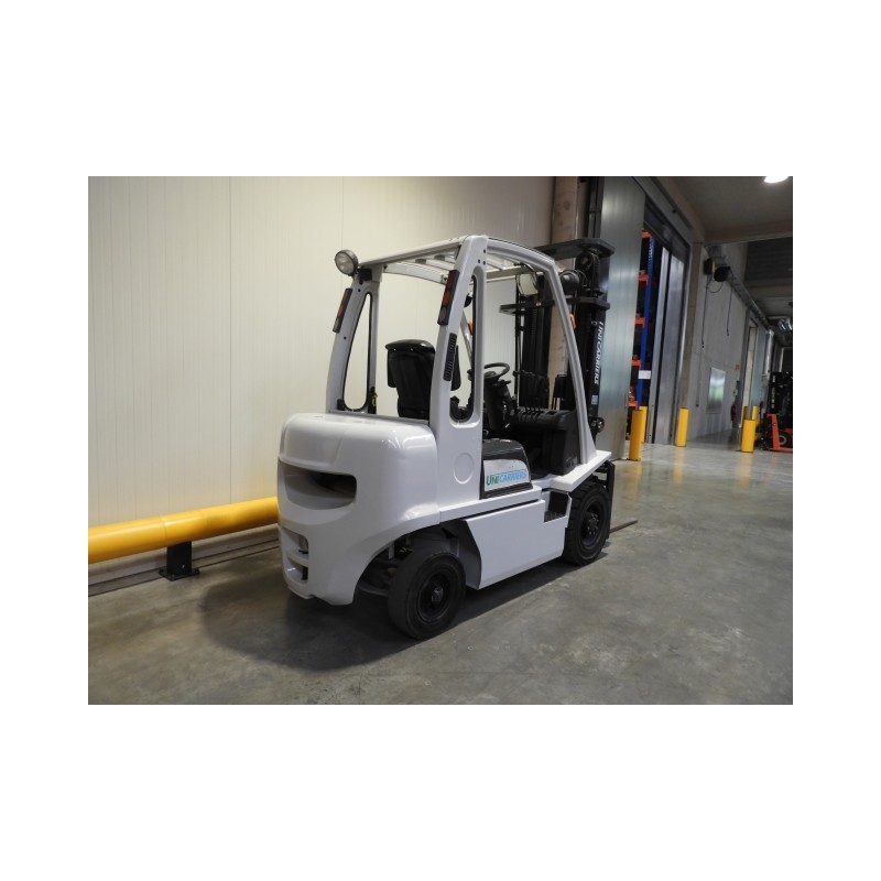 NEUWERTH Logistics SA - Atlet - DL 25 - Chariot-élévateur Diesel