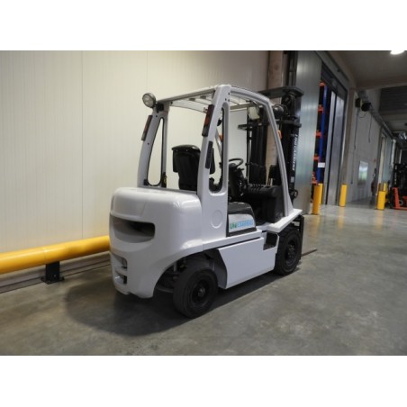 NEUWERTH Logistics SA - Atlet - DL 25 - Chariot-élévateur Diesel