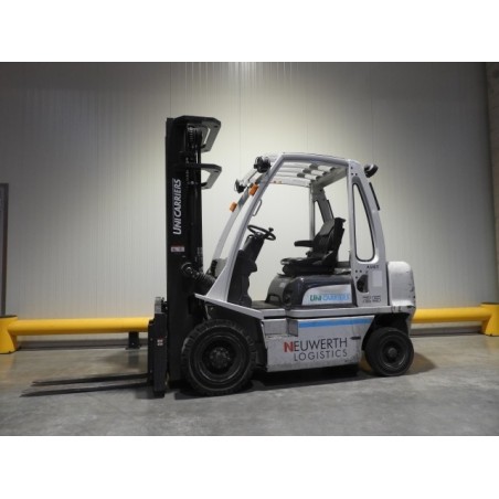 NEUWERTH Logistics SA - Atlet - DL 25 - Chariot-élévateur Diesel