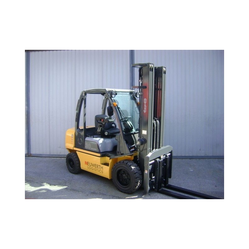 NEUWERTH Logistics SA - Atlet - DL 30 - Chariot-élévateur Diesel