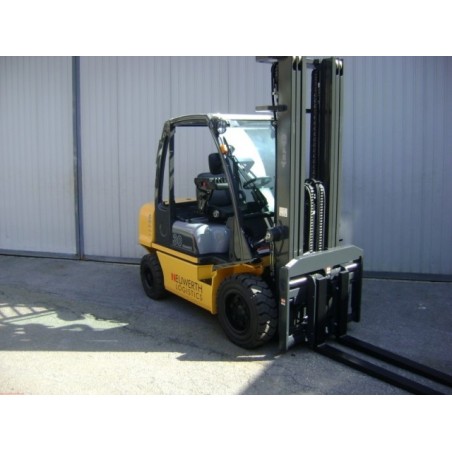 NEUWERTH Logistics SA - Atlet - DL 30 - Chariot-élévateur Diesel