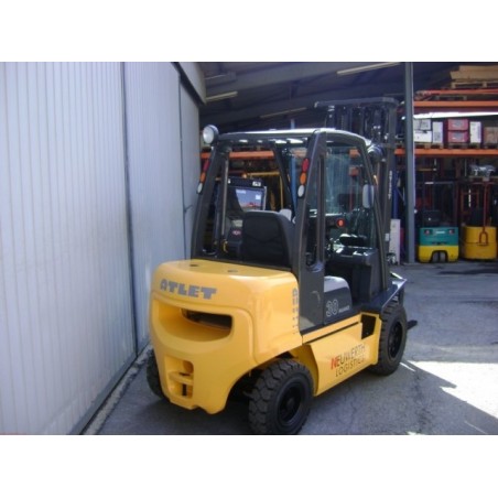 NEUWERTH Logistics SA - Atlet - DL 30 - Chariot-élévateur Diesel