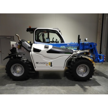 NEUWERTH Logistics SA - Merlo - TF38.10TTCS-CVT-140 - Chariot-élévateur télescopique