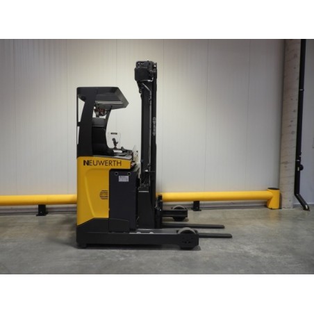 NEUWERTH Logistics SA - Atlet - ums 160 - Chariot à mât retractable