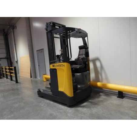 NEUWERTH Logistics SA - Atlet - ums 160 - Chariot à mât retractable