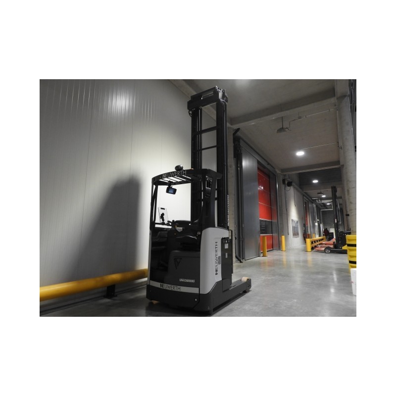 NEUWERTH Logistics SA - Atlet - UHD 200 - Chariot à mât retractable