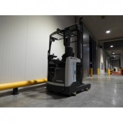 NEUWERTH Logistics SA - Atlet - UND 140 - Chariot à mât retractable 2