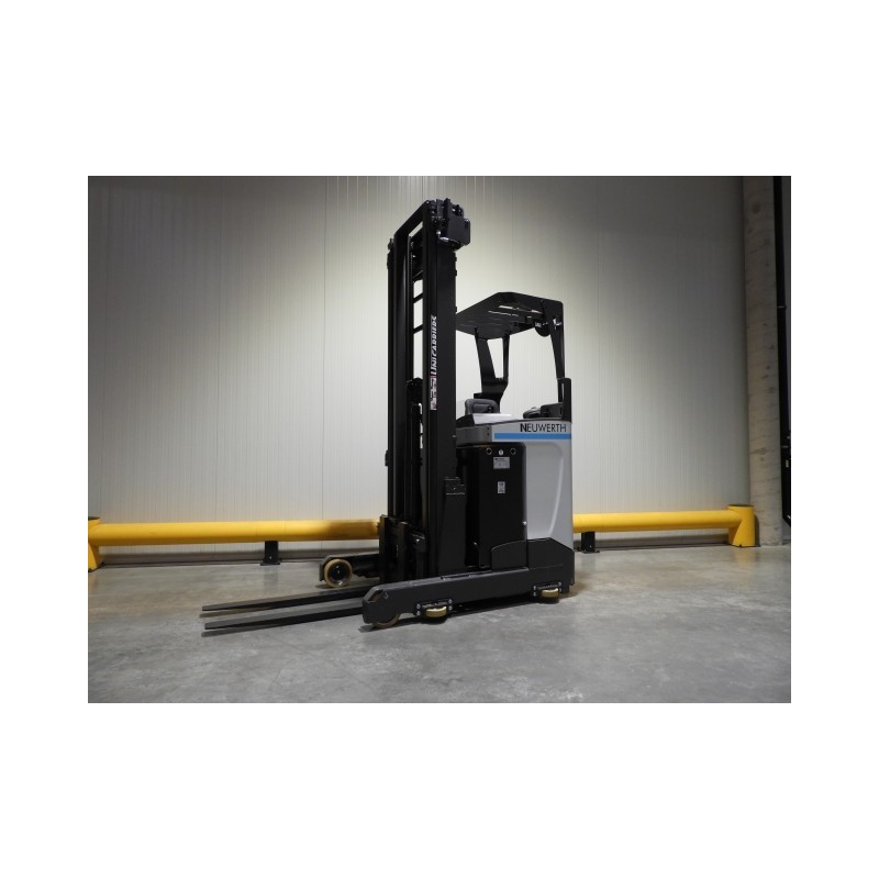 NEUWERTH Logistics SA - Atlet - UND 140 - Chariot à mât retractable