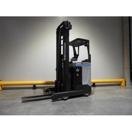 NEUWERTH Logistics SA - Atlet - UND 140 - Chariot à mât retractable