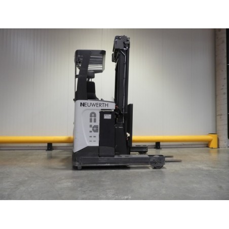 NEUWERTH Logistics SA - Atlet - UMS 160 - Chariot à mât retractable