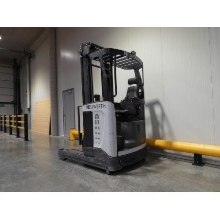 NEUWERTH Logistics SA - Atlet - UMS 160 - Chariot à mât retractable