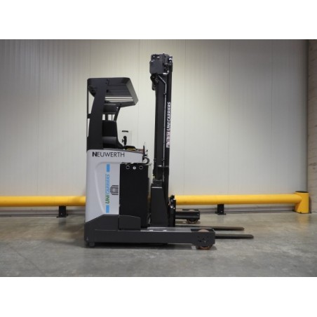 NEUWERTH Logistics SA - Atlet - UMS 160 - Chariot à mât retractable