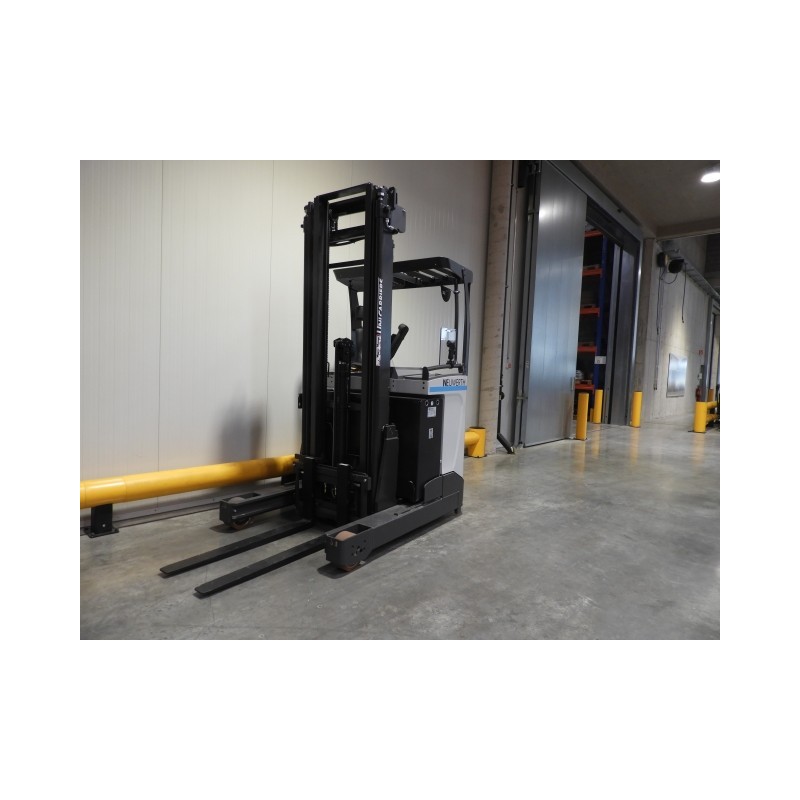 NEUWERTH Logistics SA - Atlet - UMS 160 - Chariot à mât retractable